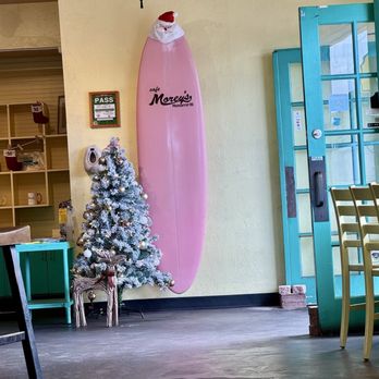 Cafe Morey's - American Near Me - Honolulu, Hawaii