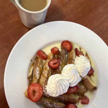 Bobbie's Southern Kitchen - Anna's fancy pancakes - American Near Me - San Antonio, Texas