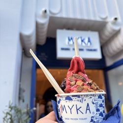 Fig and cherry toppings