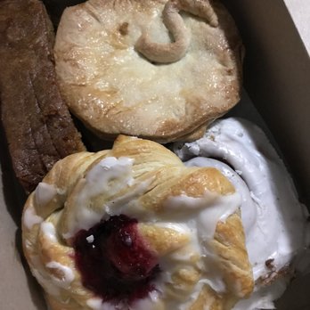 Sweet Trolley Bakery - Bakeries Near Me - Toronto, Ontario