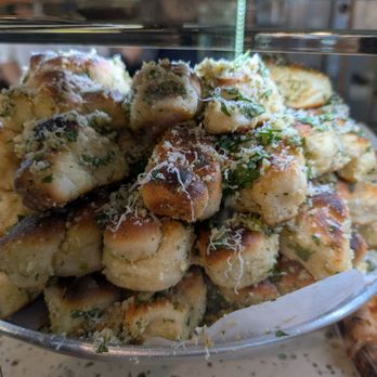 Cello’s Pizzeria - Garlic knots - Pizza Near Me - New York, New York Cello’s Pizzeria - Garlic knots - Pizza Near Me - New York, New York