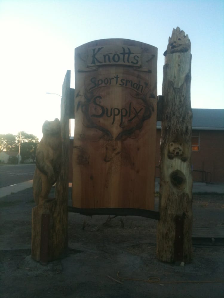 KNOTTS SPORTSMAN SUPPLY Updated September 2024 1015 S 1st St