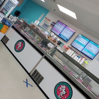 Silver Dipper Ice Cream - Ice cream counter - Ice Cream & Frozen Yogurt Near Me - West Lafayette, Indiana