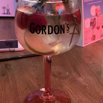 Restauracja Pinokio - Pink gin - Polish Near Me - Sopot, PM