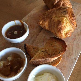 Carte Blanche - French Near Me - Hamburg, New York