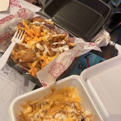 Papasita's Loaded Fries - Loaded fries and tosté lotes