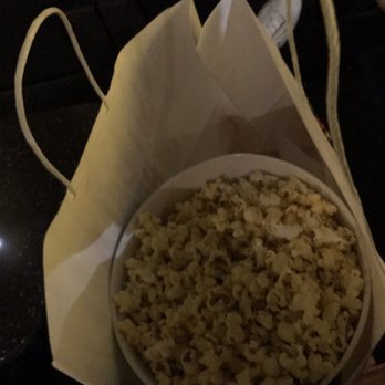 AMC 600 North Michigan 9 - Popcorn - Cinema Near Me - Chicago, Illinois