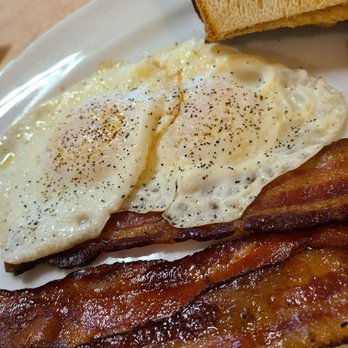 Dogwood Restaurant - Close-up of the bacon and eggs. - Breakfast & Brunch Near Me - Vinton, Virginia Dogwood Restaurant - Close-up of the bacon and eggs. - Breakfast & Brunch Near Me - Vinton, Virginia