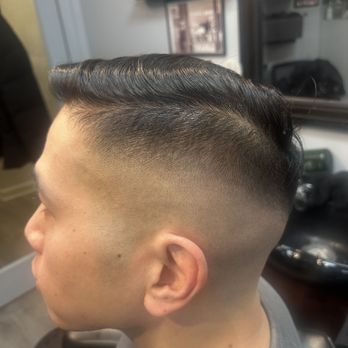 Maestroshave Barbershop - Precision Haircut - Barbers Near Me - Chicago, Illinois