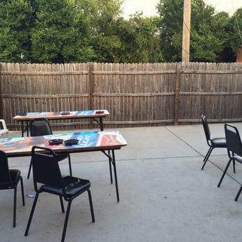 LoneStar Saloon - Outdoor patio - Sports Bars Near Me - Harker Heights, Texas LoneStar Saloon - Outdoor patio - Sports Bars Near Me - Harker Heights, Texas