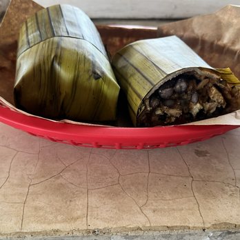 Burrito Amor - Chicken Breast grilled gourmet burrito with gluten free coconut tortilla - Bars Near Me - Tulum, ROO