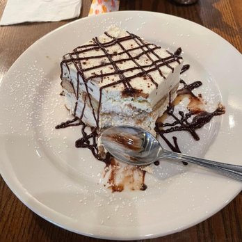 Salute - Tiramisu - Italian Near Me - Rocky Hill, Connecticut Salute - Tiramisu - Italian Near Me - Rocky Hill, Connecticut