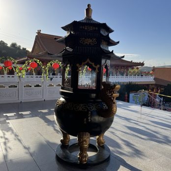 Hsi Lai Temple - Buddhist Temples Near Me - Hacienda Heights, California