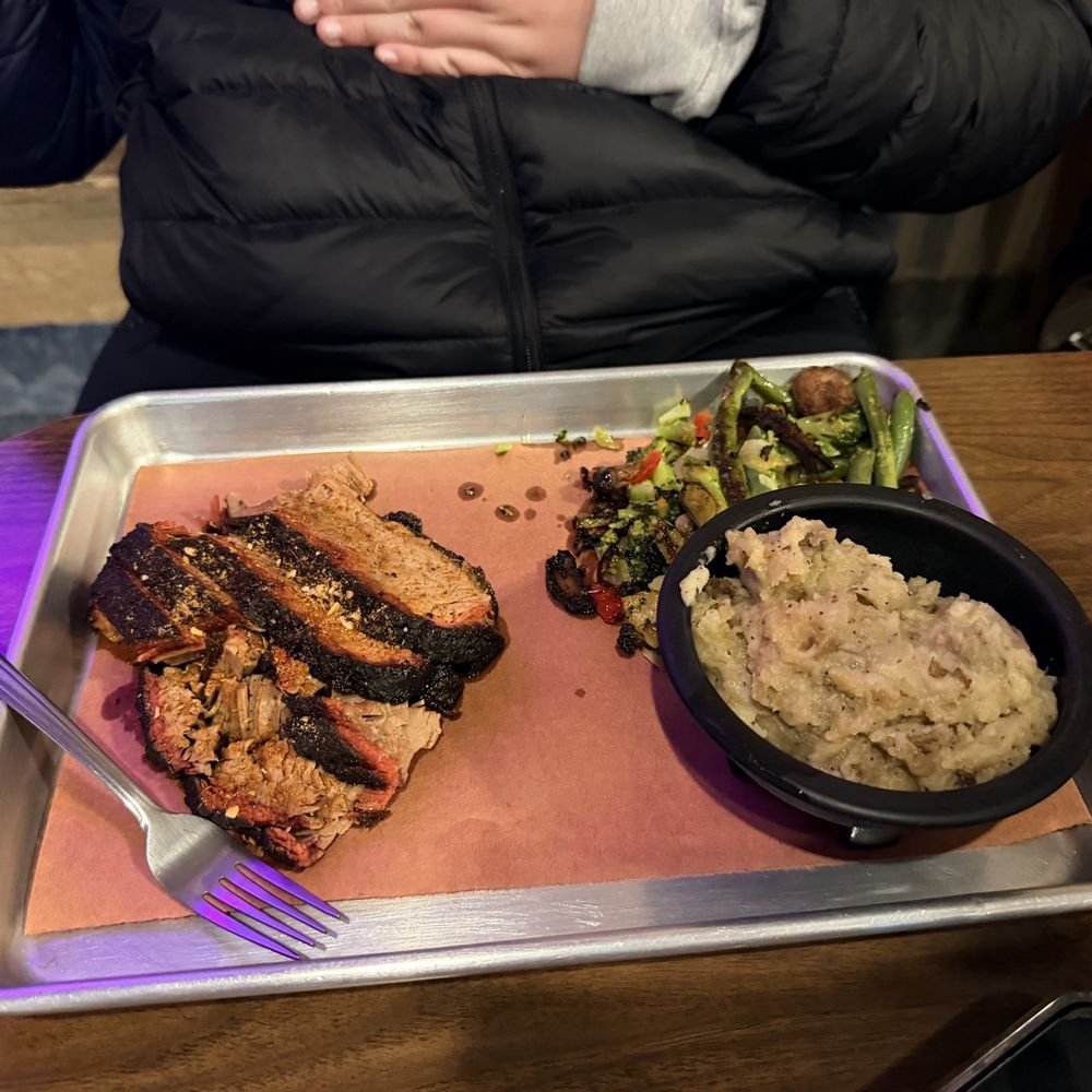 Nick's Smokehouse and Cafe - Brisket meal - Barbeque Near Me - Parowan, Utah Nick's Smokehouse and Cafe - Brisket meal - Barbeque Near Me - Parowan, Utah