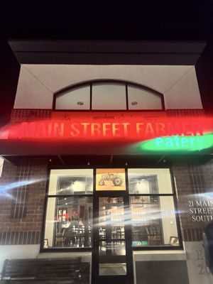 Main Street Farmer Eatery by null