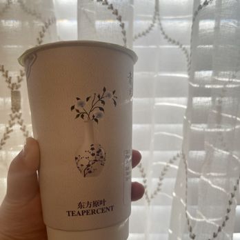 T% Coffee + Tea - Peach Oolong Milk Tea - Bubble Tea Near Me - Sacramento, California