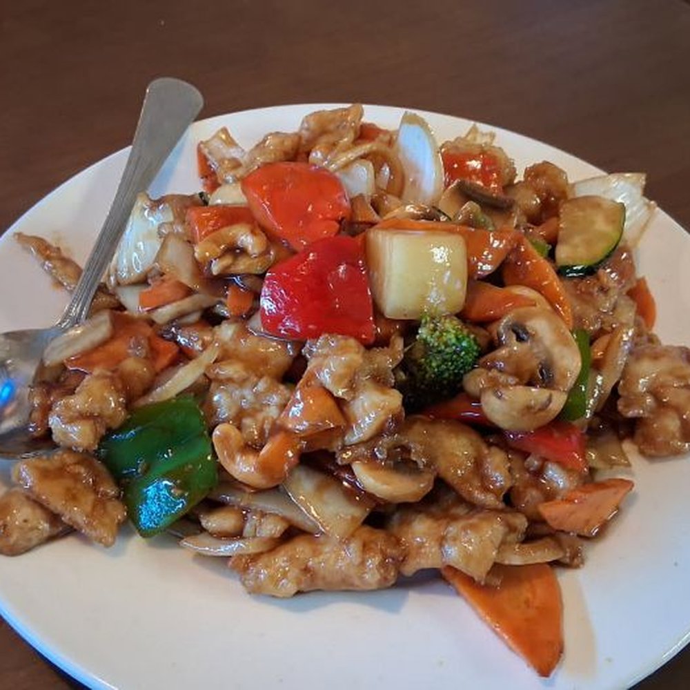 Black Straw Chinese kitchen - Cashew Chicken... - Chinese Near Me - Spokane, Washington Black Straw Chinese kitchen - Cashew Chicken... - Chinese Near Me - Spokane, Washington