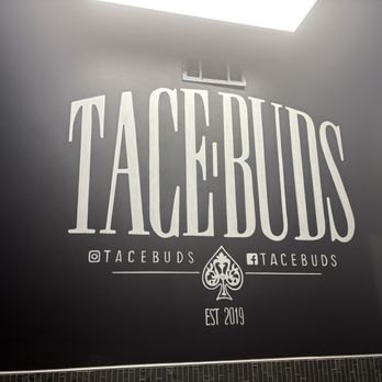 Tace buds - Wall inside restaurant - Fish & Chips Near Me - Dallas, Texas