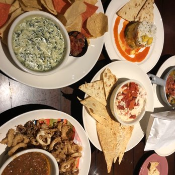 Bahama Breeze - Goat Cheese & Bell Pepper Dip Spinach Dip & Chips - Bars Near Me - Newark, Delaware