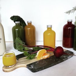 The Juice Box - Our signature juice cleanse | 100% cold pressed | organic | glass bottled