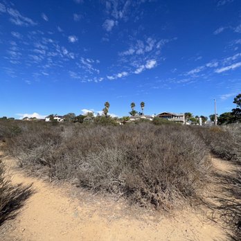 Crest Canyon Park - Parks Near Me