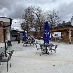 Red Wolfe Grill - Covered patio (left) and stage (right)