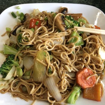 Saigon's Corner - Some sort of stir fried low mien (vegetarian). - Vietnamese Near Me - Garden City, Kansas Saigon's Corner - Some sort of stir fried low mien (vegetarian). - Vietnamese Near Me - Garden City, Kansas