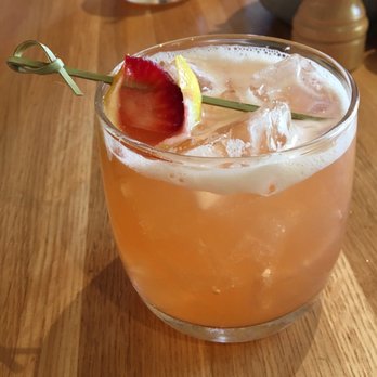 True Food Kitchen - Strawberry Smash - Vegetarian Near Me - Pasadena, California True Food Kitchen - Strawberry Smash - Vegetarian Near Me - Pasadena, California
