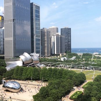 Cindy's Rooftop - New American Near Me - Chicago, Illinois