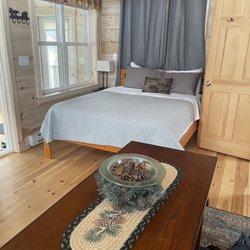 The Quarry - Adorable cabin put up by the restaurant's owners.