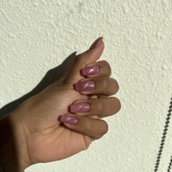 Nail Boutique - Magnetic nails