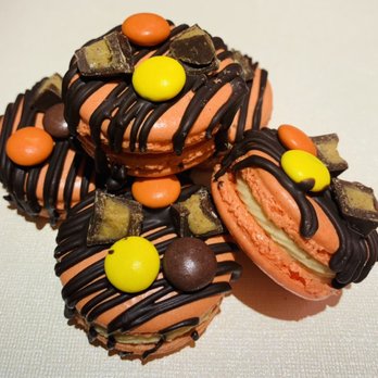 Amazing Macarons - Peanut Butter Cup - Desserts Near Me