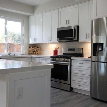 Massiv Construction - a kitchen with stainless steel appliances - General Contractors Near Me - Vista, California Massiv Construction - a kitchen with stainless steel appliances - General Contractors Near Me - Vista, California