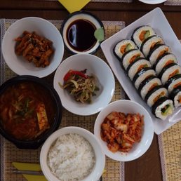 Kimchi jjigae & cheese kimbap