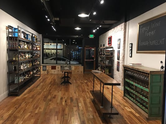 Pearl Wine Company Platt Park by null