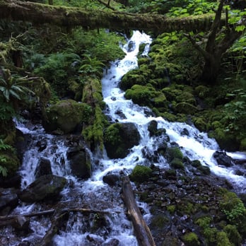 Multnomah Falls - Hiking Near Me - Bridal Veil, Oregon Multnomah Falls - Hiking Near Me - Bridal Veil, Oregon