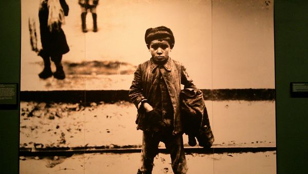 Ellis Island by null