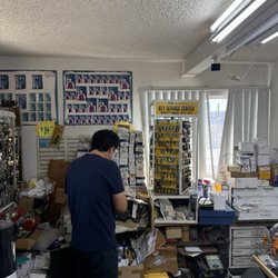 One Hour Photo & Locksmith - Great service