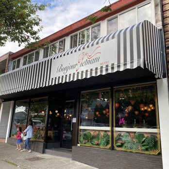 Bonjour Vietnam Bistro - Outside - Vietnamese Near Me - Vancouver, British Columbia Bonjour Vietnam Bistro - Outside - Vietnamese Near Me - Vancouver, British Columbia