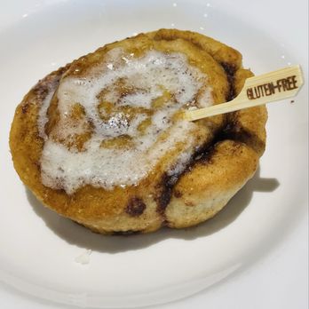 Anna's House - Westland - Gluten Free Anna's Cinnamon Roll - Breakfast & Brunch Near Me - Westland, Michigan