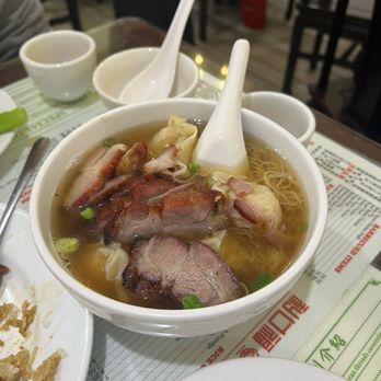 Great NY Noodletown - roast pork wonton noodle soup - Cantonese Near Me - New York, New York Great NY Noodletown - roast pork wonton noodle soup - Cantonese Near Me - New York, New York