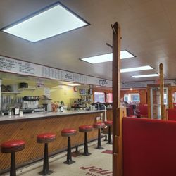 Modern Diner - Counters and booths