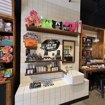 LUSH - Beautiful product display - Skin Care Near Me - Skokie, Illinois