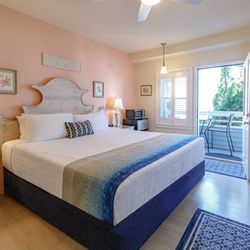 The Sand Castle Bed & Breakfast - Oceanic guest room.