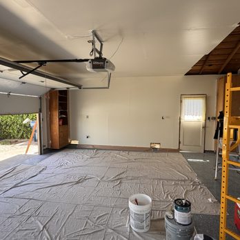 Garcia Handywork - Finishing drywall and painted - Drywall Installation & Repair Near Me Garcia Handywork - Finishing drywall and painted - Drywall Installation & Repair Near Me