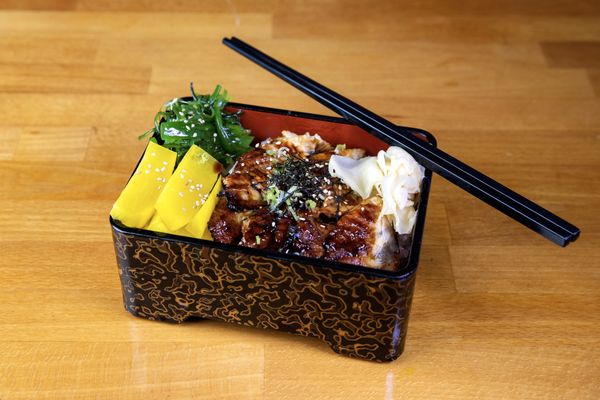 Fuku sushi by null