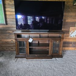 Mike's Furniture Warehouse
