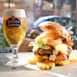 Grill Stop - Hamburguesa & Cerveza ¿Qué más puedes pedir?