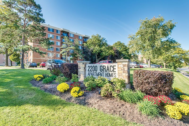 2200 GRACE APARTMENT HOMES 12 Photos Apartments 2200 S Grace St