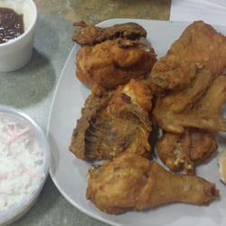 Bruno's Fried Chicken & Waffles - Fried chicken combo